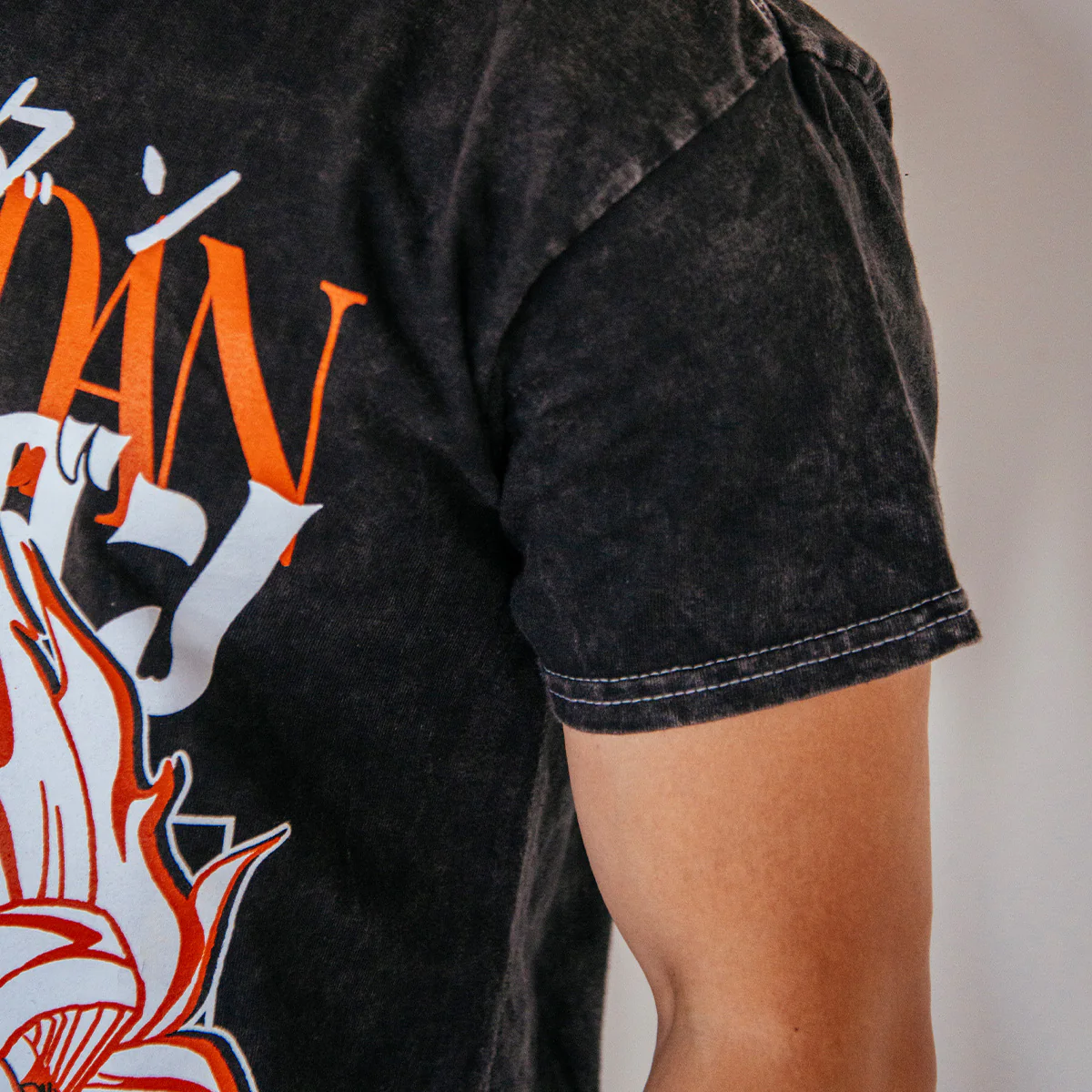DAN DA DAN Okarun Side Profile Mineral Wash Black T-Shirt - Image 4