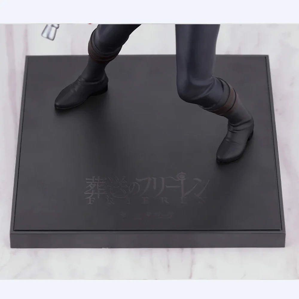 Frieren: Beyond Journey's End Stark Winter Coat Oshi Works Figure - Image 9