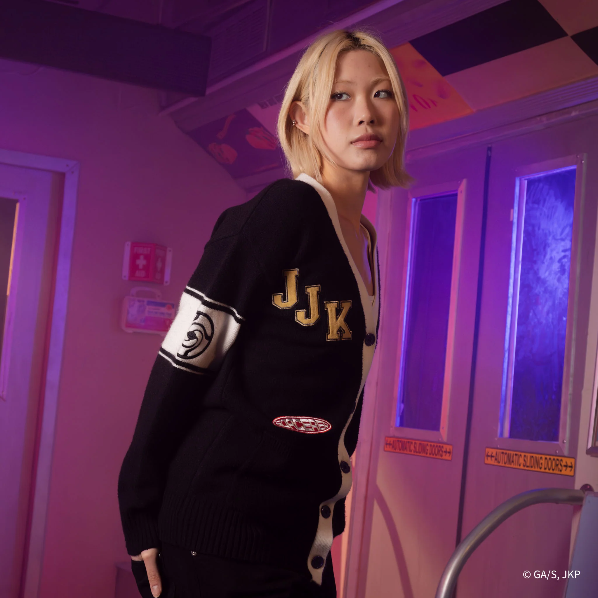 JUJUTSU KAISEN Gojo Multi Patch Cardigan - Image 5