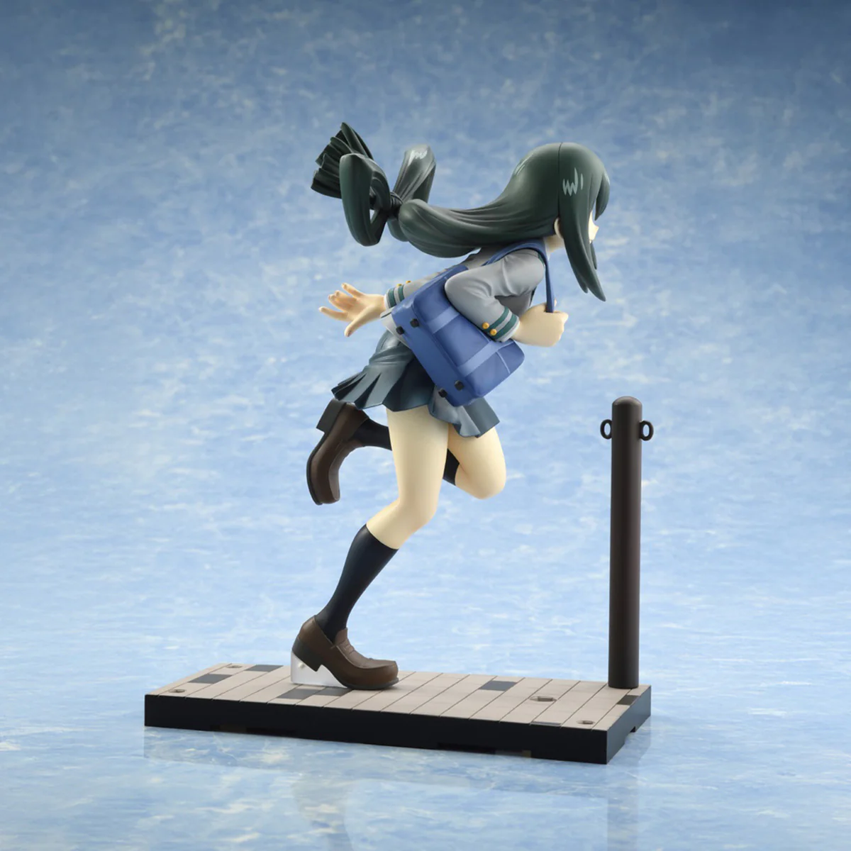 My Hero Academia Asui Tsuyu School Uniform Figure - Image 4