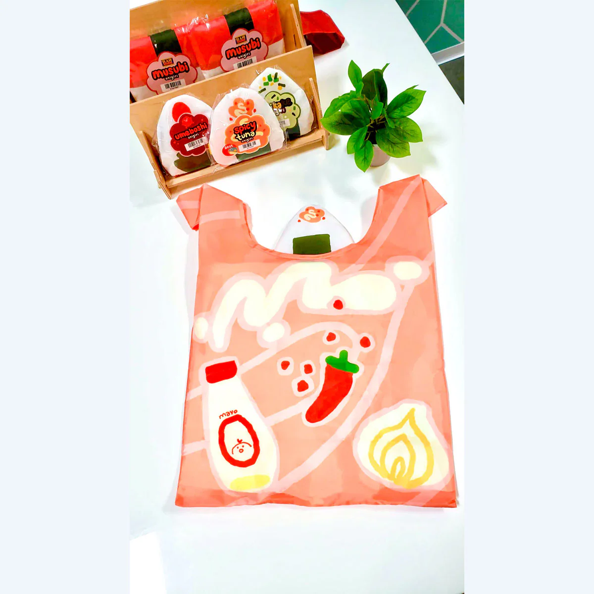 ohmonah Spicy Tuna Onigiri Reusable Shopper Bag - Image 4