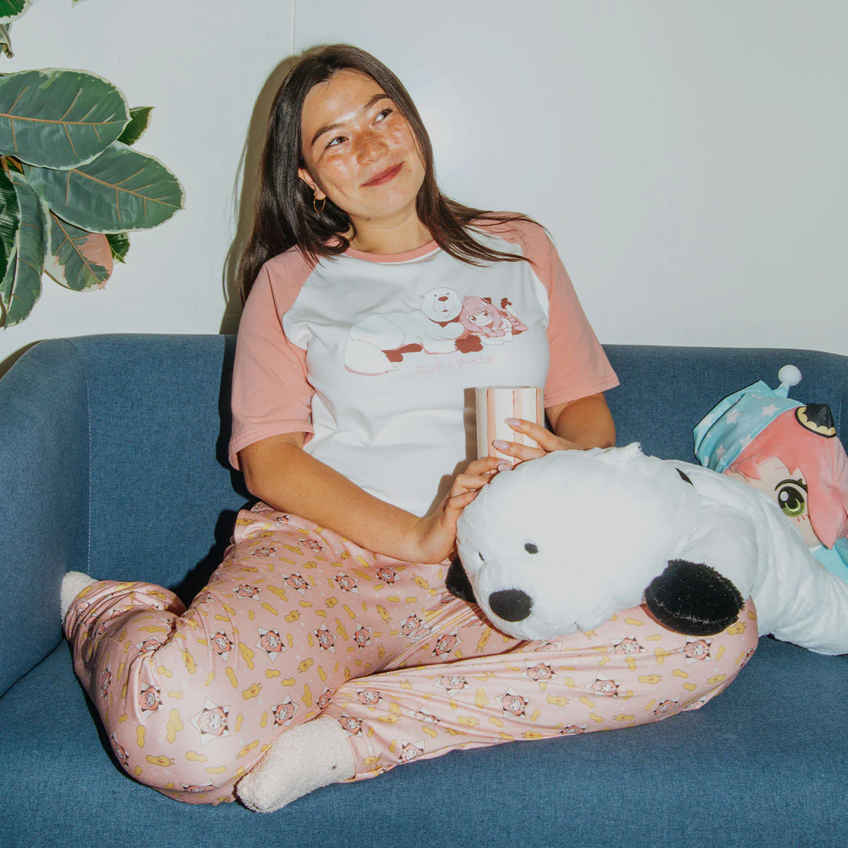 SPY x FAMILY Anya Bond Oversized Pink Raglan Tee - Image 4