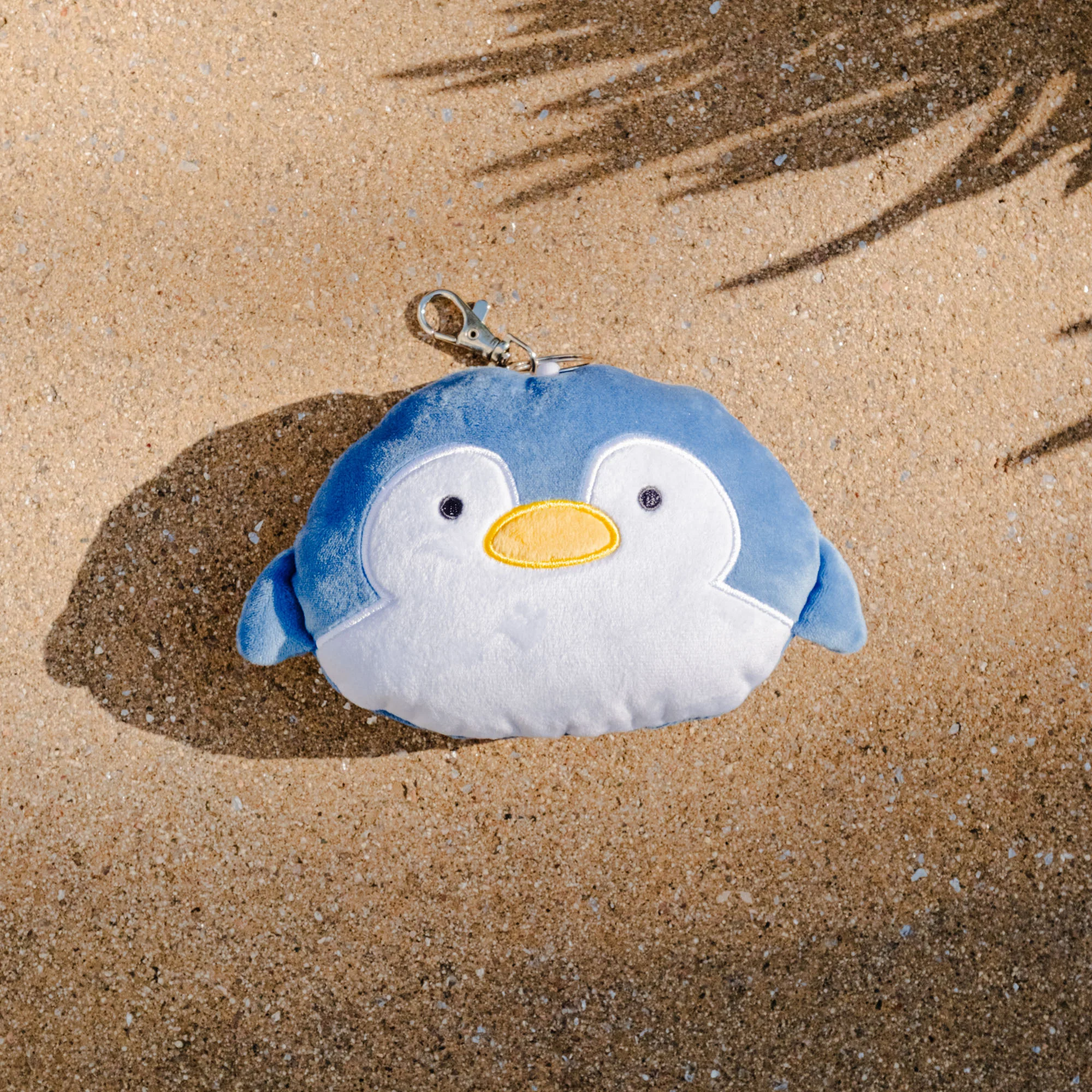 Spy x Family Penguin Face-Shaped Pass Case with Reel - Image 2