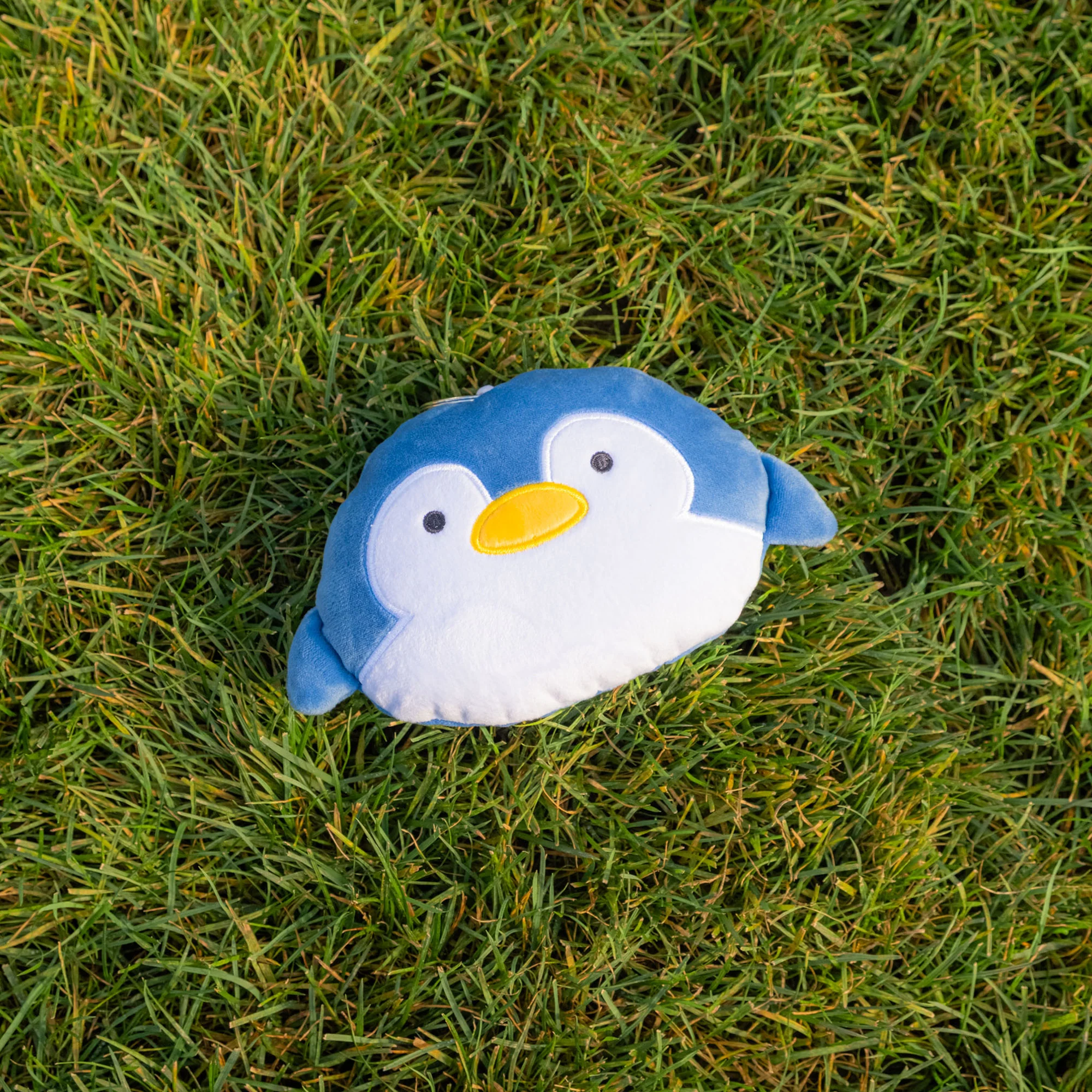 Spy x Family Penguin Face-Shaped Pass Case with Reel - Image 3